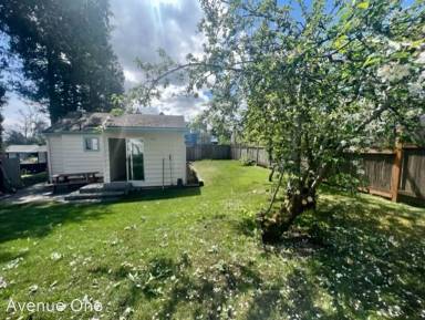 Main picture of 2524 NE 130th St