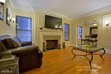 Main picture of 222 E Chestnut Condo