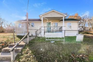 Main picture of 2248 Flag St