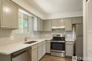 Main picture of 179 Eaton Ct