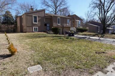 Main picture of 9517 Manning Ave