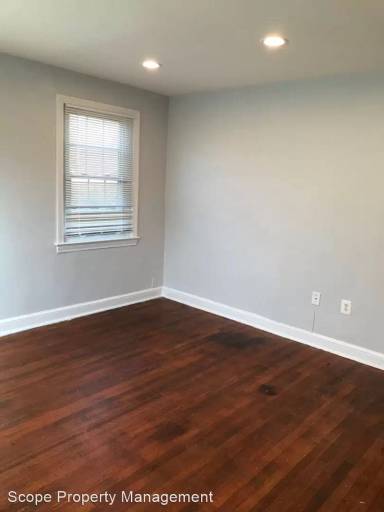 Main picture of 3702 1st St SE