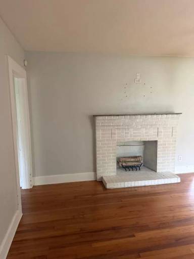 Main picture of 105 Glenview Dr