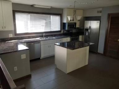 Main picture of 11 Pebblestone Cir