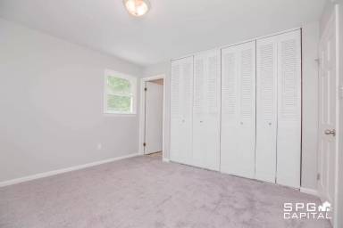 Main picture of 82 Nottingham Dr