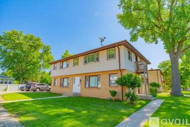 Main picture of Lake Point Drive Apartments