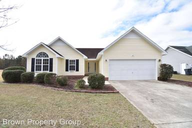 Main picture of 687 Overhills Rd
