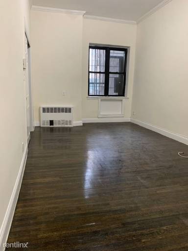 Main picture of 244 E 78th St