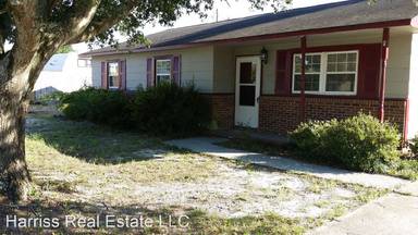 Main picture of 105 Redwood Ct
