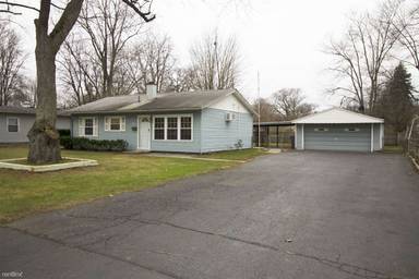 Main picture of 5811 Hollybrook Ln E