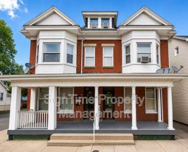 Main picture of 836 W Washington St