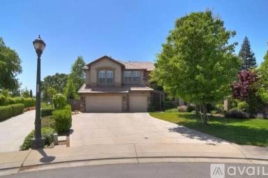 Main picture of 885 Wedge Wood Ct
