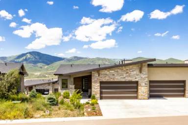 Main picture of 11475 N Perspective Dr