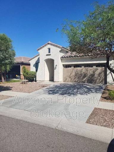 Main picture of 10446 W Pomo St