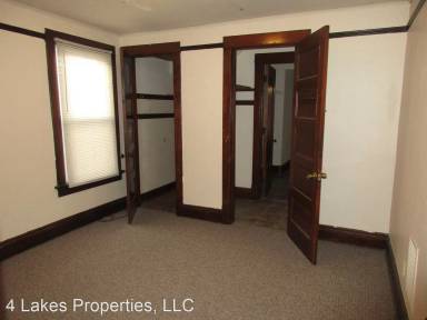 Main picture of 120 N Orchard St
