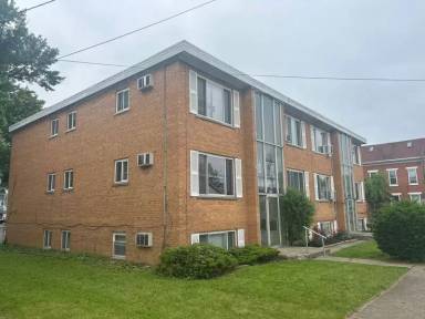 Main picture of 325 Pike St