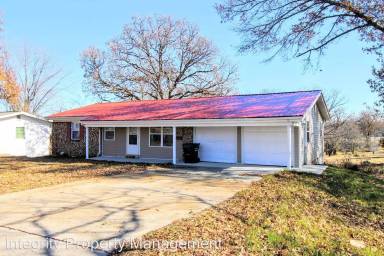 Main picture of 29 Johnson Dr