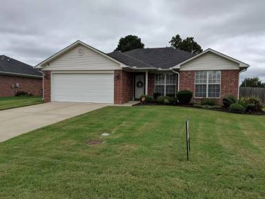 Main picture of 1605 Arden Ln