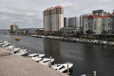 Main picture of Harbour Island LLC