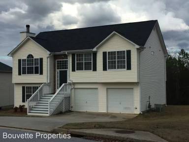 Main picture of 10600 Redbud Ln