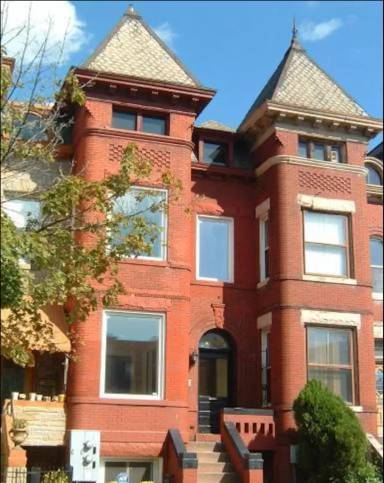 Main picture of 1715 1st St NW