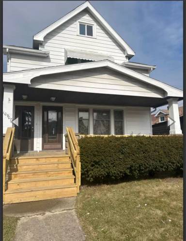 Main picture of 10907 Plymouth Ave