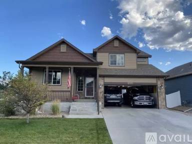 Main picture of 2325 Ballard Ln