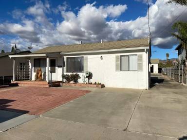 Main picture of 1525 Vosti Ave