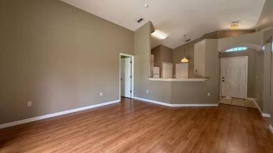 Main picture of 2406 Violet Ct