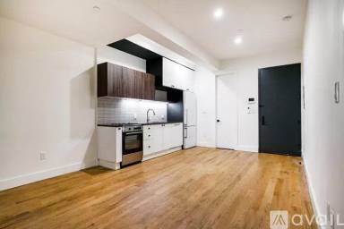 Main picture of 1534 Putnam Ave