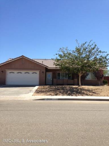 Main picture of 20829 W Lake Dr