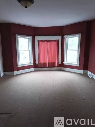 Main picture of 26 Cross St