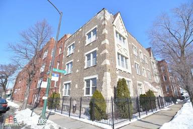Main picture of 3243 N Damen Ave