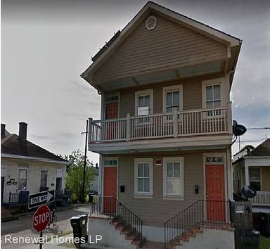 Main picture of 8518 Oak St