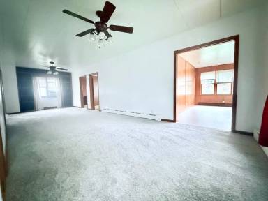 Main picture of 601 Clark St