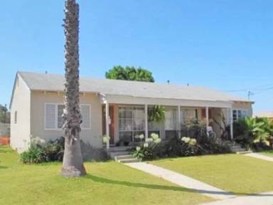 Main picture of 4723 Iroquois Ave