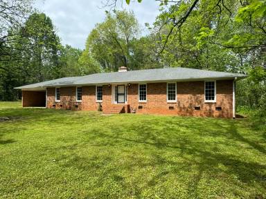 Main picture of 1734 Old Hickory Grove Rd