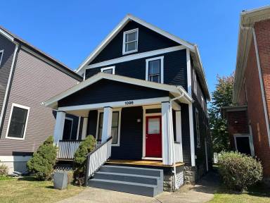 Main picture of 1096 Summit St