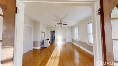 Main picture of 156 Grove St