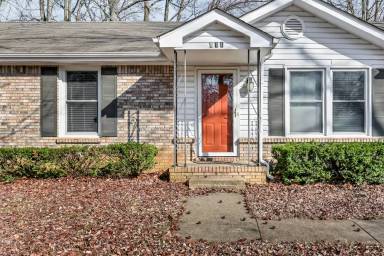 Main picture of 171 W Regent Dr