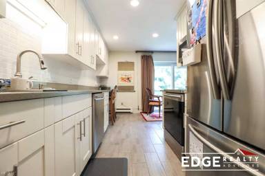 Main picture of 1208 Greendale Ave