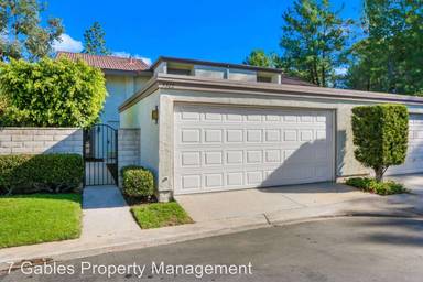 Main picture of 5512 E Vista del Dia