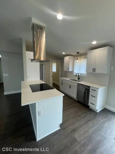 Main picture of 4210 E 12th Ave