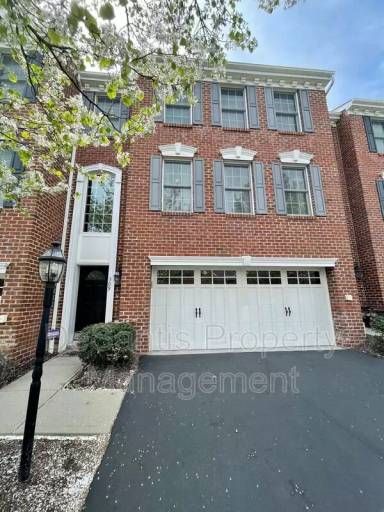 Main picture of 309 Marshall Heights Dr