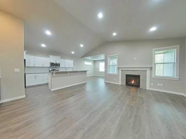 Main picture of 2505 23rd Ave NW