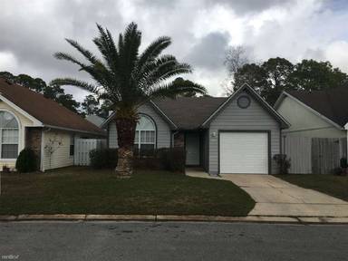 Main picture of 3029 Yorktown Cir