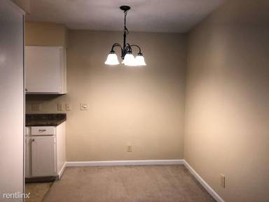 Main picture of 1208 Old Manor Rd