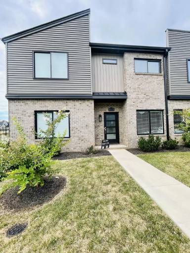 Main picture of 26 Zags Ln