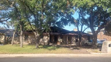 Main picture of 303 W Silver Sands Dr