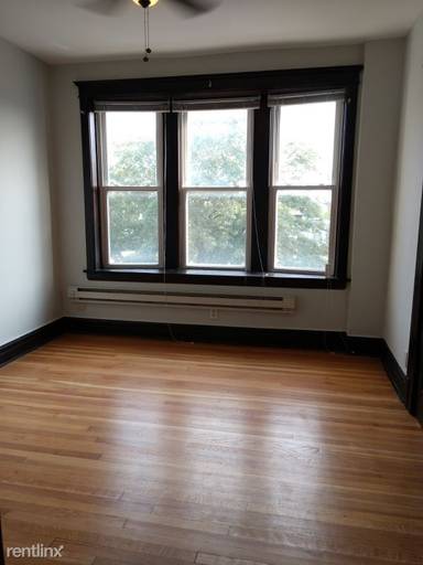 Main picture of 3034 N Ashland Ave